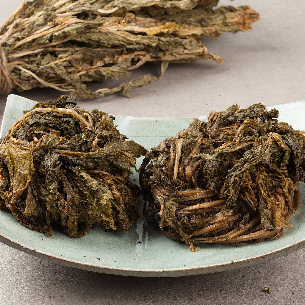From Punch Bowl, Gangwon, softly braised siraegi (dried radish leaves) 200g / 0.44lb
